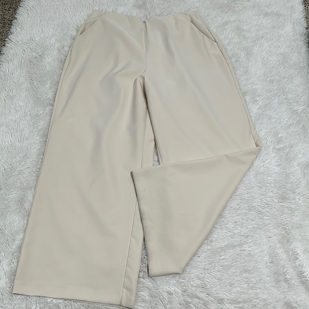 ❗️ Studio by Torrid Pull On Wide Leg Dress Pants